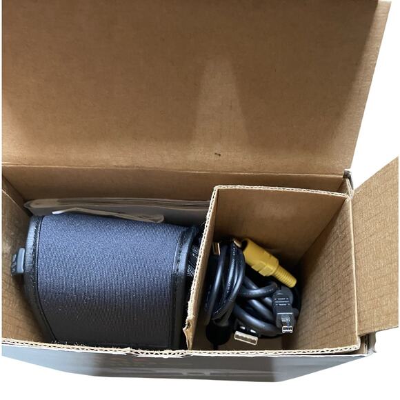 VIDEO Pentax Digibino DB 100 Digital Camera Binoculars JAPAN Boxed 2007 Working - Picture 2 of 11